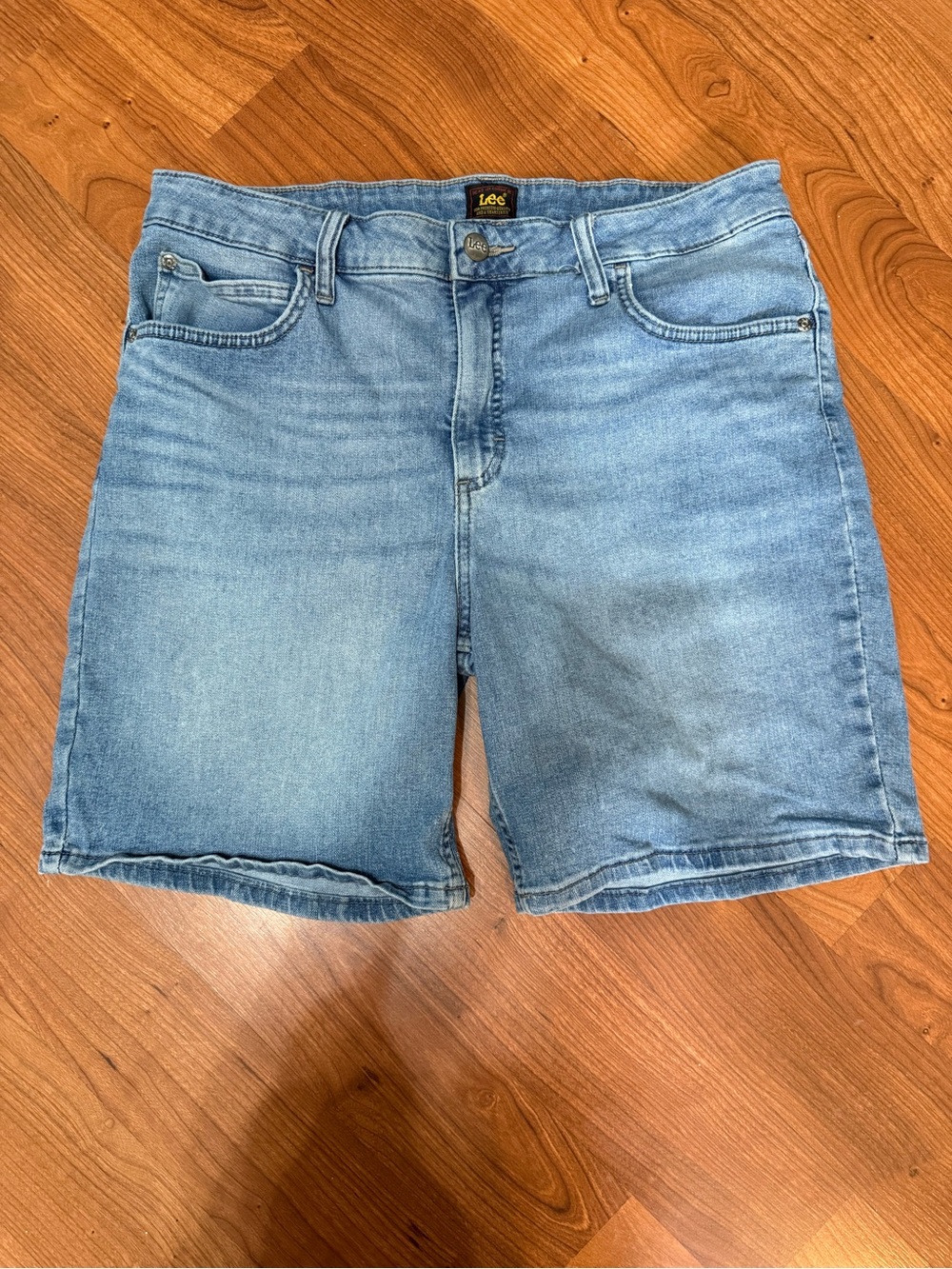 Lee Men's Medium Blue Denim Jean Shorts